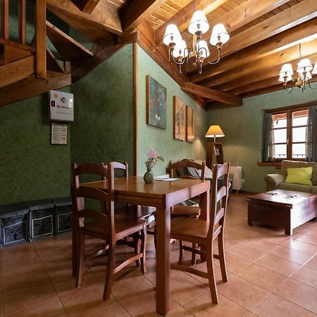 Apartamentos Rurales San Feliz 波拉·德莱纳 外观 照片
