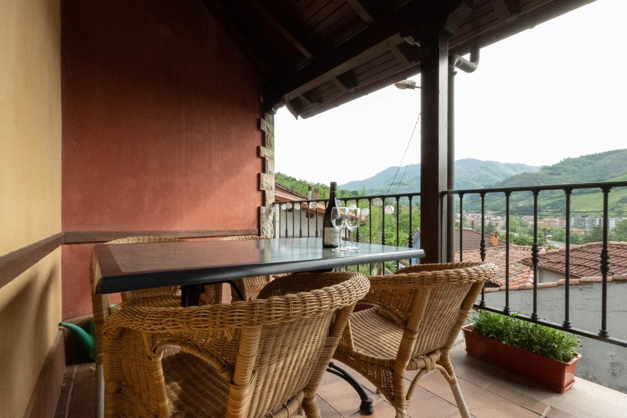 Apartamentos Rurales San Feliz 波拉·德莱纳 外观 照片