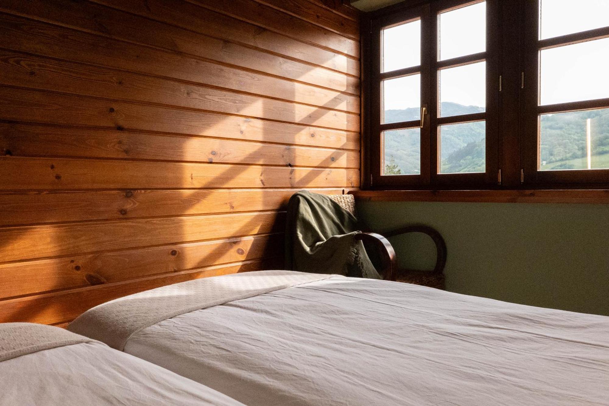 Apartamentos Rurales San Feliz 波拉·德莱纳 外观 照片